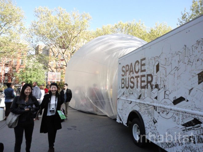 green design, eco design, sustainable design, Ideas City, New Museum, Raumlabor, inflatable pavilion, pop up pavilion, Spacebuster