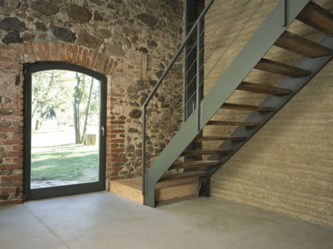 Ihlow House, Roswag Architekten, barn renovation, green renovation, rammed earth, barn house