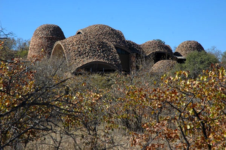 Mapungubwe Interpretation Center, South Africa, Aga Khan Architecture Award, 2013, Limpopo Province, earth construction, design, green design, sustainable design, eco-design, visitor center, Peter Rich Architects, vaults, vaulted construction, barrel vault, freeform vault, local labor, UNESCO World Heritage Site