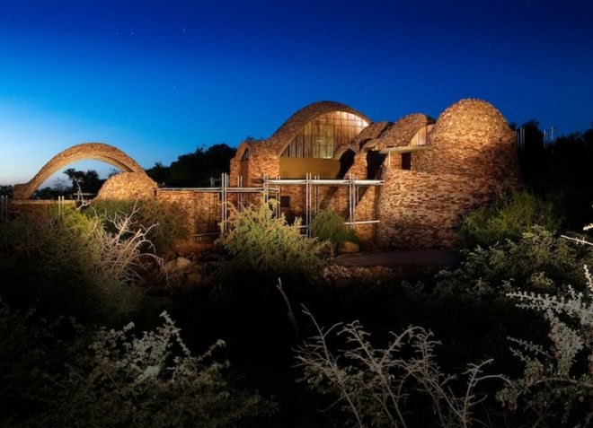 Mapungubwe Interpretation Center, South Africa, Aga Khan Architecture Award, 2013, Limpopo Province, earth construction, design, green design, sustainable design, eco-design, visitor center, Peter Rich Architects, vaults, vaulted construction, barrel vault, freeform vault, local labor, UNESCO World Heritage Site