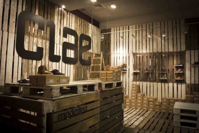 Mode:lina Architekci, Pop-Up, Clae, shoes, footwear, recycled pallets, wooden pallets, poland, gallery, green Interiors, Recycled Materials