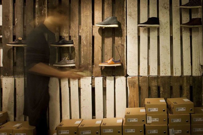 Mode:lina Architekci, Pop-Up, Clae, shoes, footwear, recycled pallets, wooden pallets, poland, gallery, green Interiors, Recycled Materials