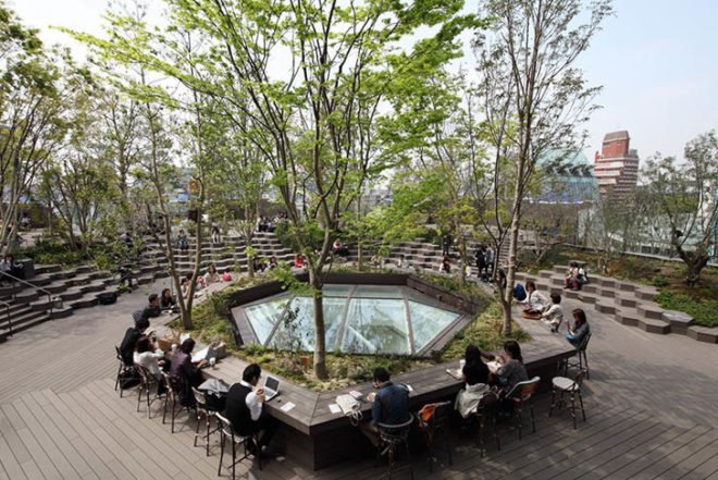 Hiroshi Nakamura & NAP Co. Ltd, NAP Architects, green roof garden, Tokyu Plaza Omotesando , Tokyo, shopping area, multifunctional steps, community table