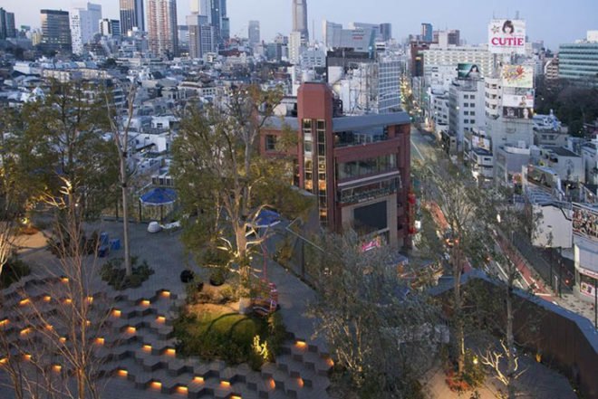 Hiroshi Nakamura & NAP Co. Ltd, NAP Architects, green roof garden, Tokyu Plaza Omotesando , Tokyo, shopping area, multifunctional steps, community table