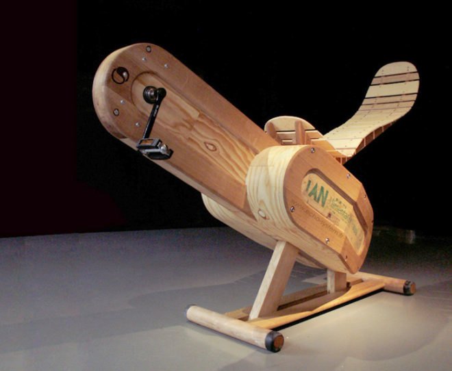 electricity generating bike, wood bike st etienne, french design, bike design, green bike, green transportation, green films, eco-friendly film festivals, film festivals