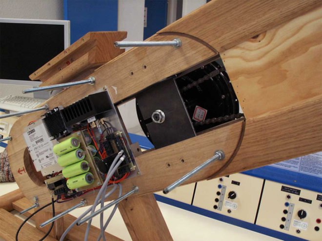electricity generating bike, wood bike st etienne, french design, bike design, green bike, green transportation, green films, eco-friendly film festivals, film festivals