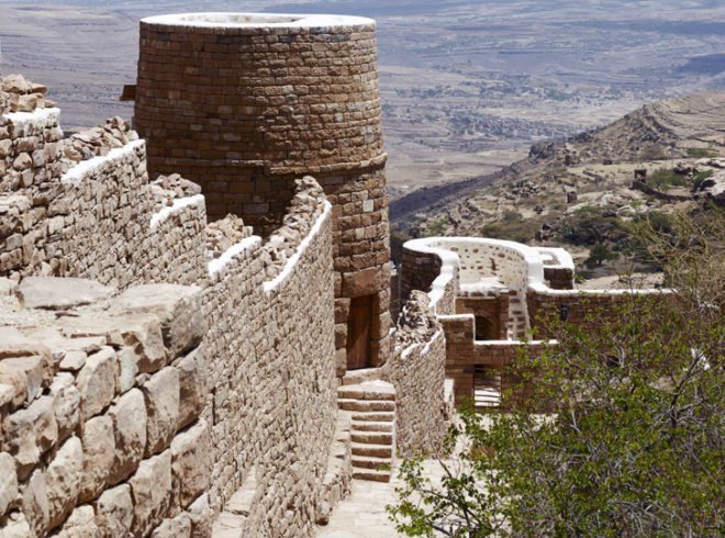 green design, eco design, sustainable design, Thula Fort, Thula, Yemen, Aga Khan Award for Architecture, Social Fund for Development, ancient preservation, Abdullah Al-Hadrami