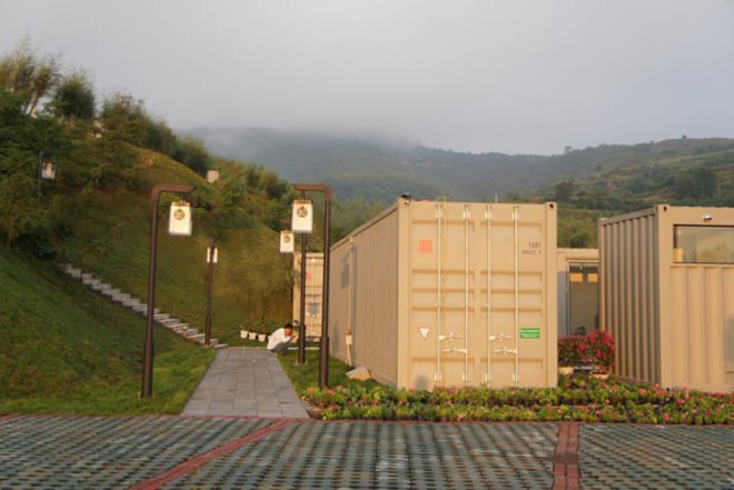 Tongheshanzhi Landscape Design Co, recycled containers, Xiangxiangxiang Boutique Container Hotel, hotel, hotel boutique, china, Prefab Housing, Architecture, Daylighting,