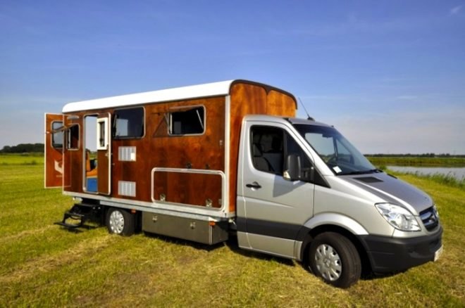 Tonke, Fieldsleeper, tiny living, tiny homes, on the road, sustainable design, green design, eco-design, The Netherlands, tiny living, storage, camper van,