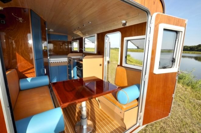 Tonke, Fieldsleeper, tiny living, tiny homes, on the road, sustainable design, green design, eco-design, The Netherlands, tiny living, storage, camper van,