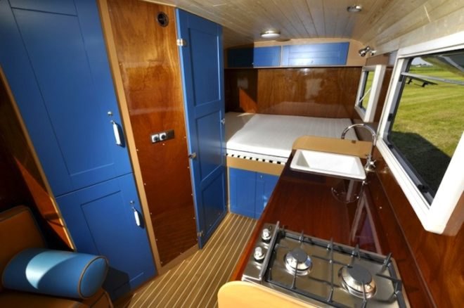 Tonke, Fieldsleeper, tiny living, tiny homes, on the road, sustainable design, green design, eco-design, The Netherlands, tiny living, storage, camper van,
