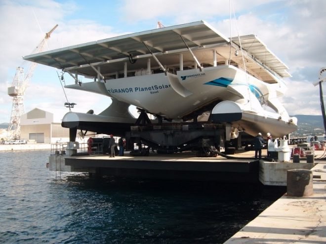 MS Tûranor PlanetSolar, PlanetSolar, solar-powered boat, solar catamaran Swiss solar boat, World speed record boat, solar energy, solar power, green transportation, solar design, solar boat, Guinness World Records, energy efficiency