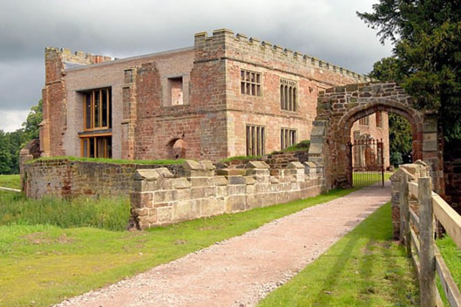 Astley Castle Renovation, Witherford Watson Mann Architects, RIBA 2013 Awards, UK landmarks, green renovation, castle renovation, Landmark Trust UK, UK ancient ruins