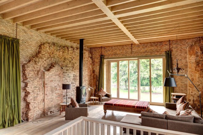 Astley Castle Renovation, Witherford Watson Mann Architects, RIBA 2013 Awards, UK landmarks, green renovation, castle renovation, Landmark Trust UK, UK ancient ruins