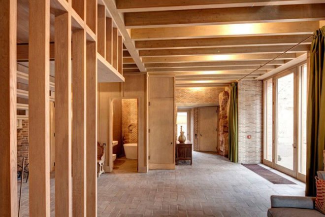 Astley Castle Renovation, Witherford Watson Mann Architects, RIBA 2013 Awards, UK landmarks, green renovation, castle renovation, Landmark Trust UK, UK ancient ruins
