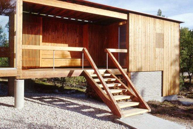 Carl-Viggo Hølmebakk, Mountain Cottage, Norway, stilts, pinewood, local wood, architecture, stilts