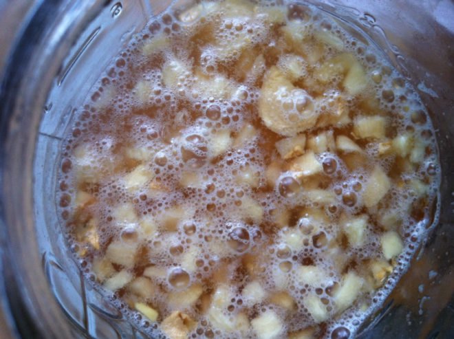 DIY, summer, beverages, drinks, iced tea, lemonade, herb water, soda, tea, recipes, hot weather, healthy drinks, hydration, homemade ginger ale