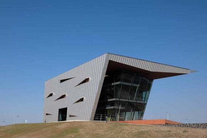 DP6's, Spiky, Cool Control Building Volkerak Locks, recycled materials, green roof, energy efficient, heat pump, the Netherlands, Dutch design, architecture, water