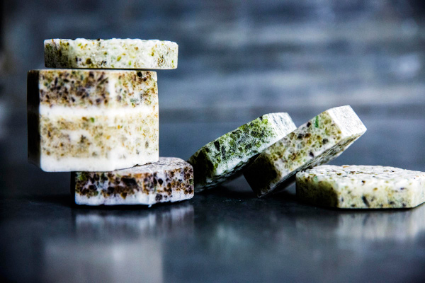 Glass Lab, Diana Simpson Hernandez, recycled glass, Royal College of Art, green design, sustainable design, recycled materials, green materials, recycled glass, recycled materials, sustainable interiors, sustainable products, green products, rca