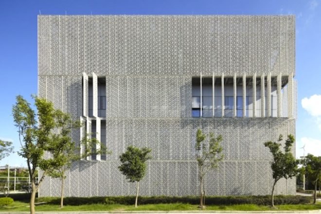 Green Energy Lab, Archea, Shanghai, China, Minhang Campus, Jiao Tung University, Italian Ministry of Environment, solar power, clean tech, double skin, natural cooling, skylight, rooftop photovoltaic