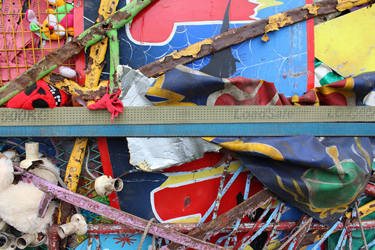 James Dive Once Sculpture, Amusement Park Sculpture, The Glue Society, reused amusement park, Sculpture by the Sea Denmark, art show Denmark, waste art, art