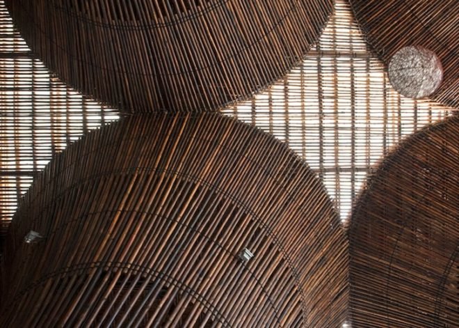 bamboo, bamboo cafe, bamboo restaurant in Viet Nam, smoke-dried bamboo, Vo Trong Nghia Architects, green design, sustainable design, eco-design, sustainable materials, green materials, natural light,