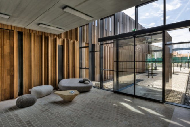 Salorge, Atelier Arcau, pornic, france, timber, solar shading, energy efficient building,
