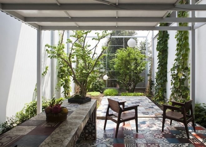 green homes in Viet Nam, "green box," sustainable design, eco-design, green design, a21 studio, viet nam, daylighting, natural ventilation, minimalist architecture