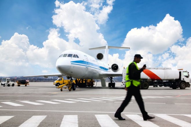 FAA, leaded gasoline, aviation, jet fuel, commercial jet refueling