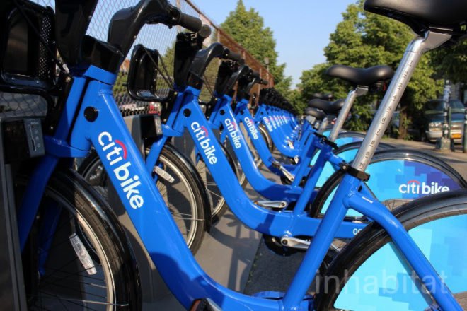 citi bike launch date, when does citi bike launch, citi bike official launch date, citi bike pics, citi bike share photos, citi bike, citibike, city bike share programs, new york bike share program pics, new york bike share stations