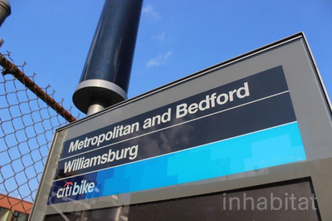 citi bike launch date, when does citi bike launch, citi bike official launch date, citi bike pics, citi bike share photos, citi bike, citibike, city bike share programs, new york bike share program pics, new york bike share stations