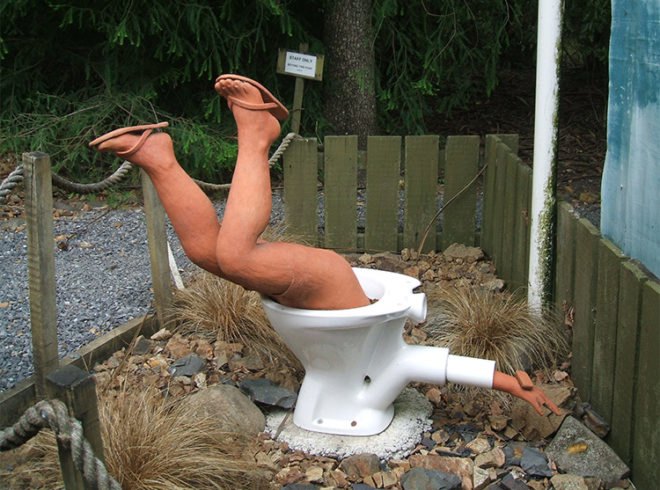 toilet, upcycle, reuse, sustainability, sculpture