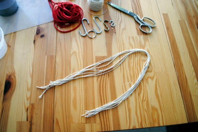 DIY, recycled, string, planter, succulent, interior, how-to, knotted, plants, decoration