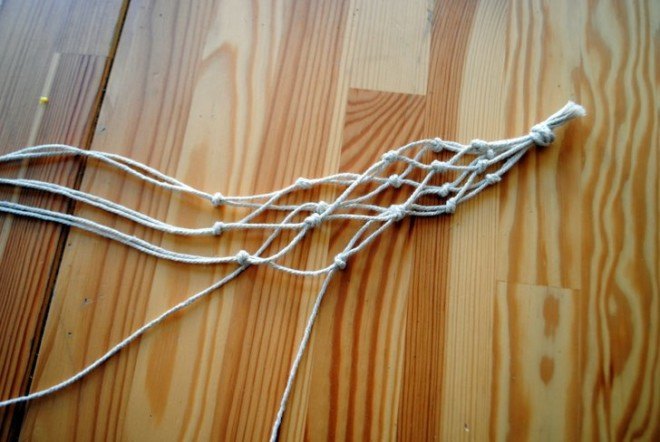 DIY, recycled, string, planter, succulent, interior, how-to, knotted, plants, decoration
