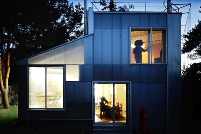 Miguel de Guzmán, Veidimanna Protum, Espinar House, Spain, natural light, rooftop garden, green roof, homes with mountain views in Spain, eco-design, green design, sustainable design, greenhouse, energy efficiency, daylighting, Sierra de Madrid, Segovia,