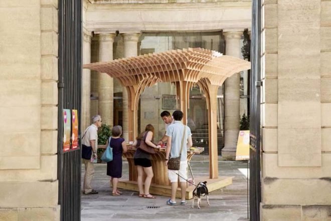 Festival des Architectures Vives FAV, Montpellier Pavilion, Robin Juzon pavilion, Montpellier, wood pavilion, architecture festival France, France, FAV 2013, info-desk design, CCIT Montpellier, David Hamerman, pavilion design