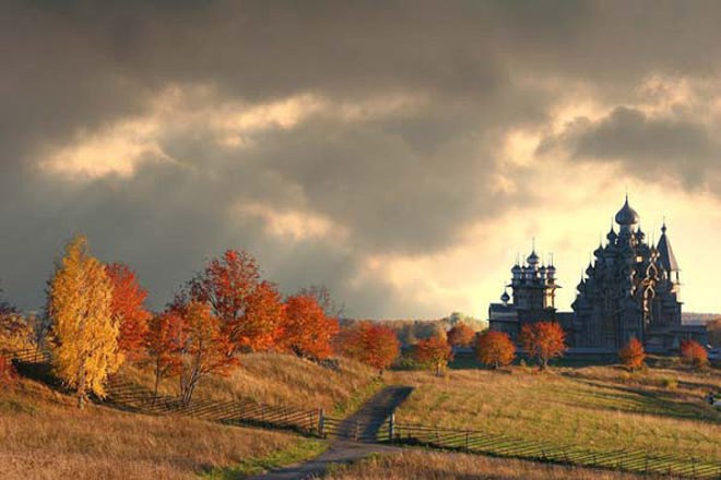 green design, eco design, sustainable design, Kizhi Pogost, UNESCO World Heritage Site, tallest wooden structure in the world, timber building, Church of the Transfiguration, Karelia Russia