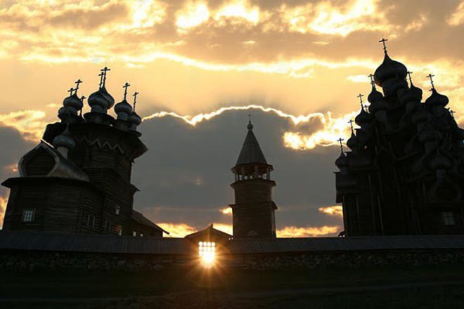 green design, eco design, sustainable design, Kizhi Pogost, UNESCO World Heritage Site, tallest wooden structure in the world, timber building, Church of the Transfiguration, Karelia Russia