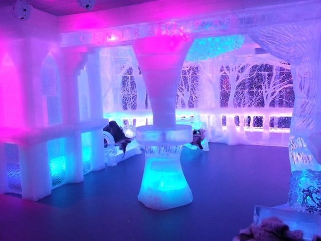 Minus5 Ice Bar, Ice hotels, New York Ice Bar, New York Nightlife, ungreen destinations in New York, Midtown Ice Bar, unsustainable design,