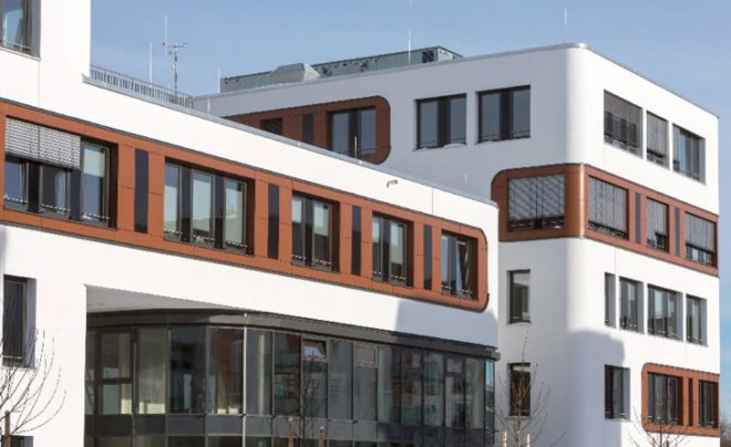 green design, eco design, sustainable design, greenest office building in the world, NuOffice, LEEd Plastinum office, green roof, solar roof, passive heating, Fraunhofer Institute for Building Physics