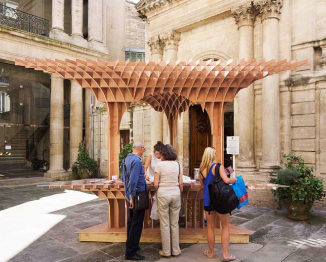 Festival des Architectures Vives FAV, Montpellier Pavilion, Robin Juzon pavilion, Montpellier, wood pavilion, architecture festival France, France, FAV 2013, info-desk design, CCIT Montpellier, David Hamerman, pavilion design