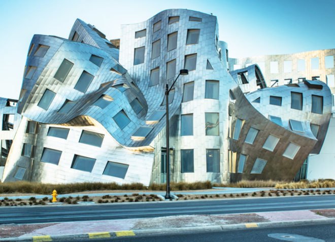 Frank Gehry, Frank Gehry Interview, Frank Gehry Foreign Policy Magazine, Foreign Policy Magazine, Frank Gehry on Dictators, Frank Gehry on Democracy, Frank Gehry Comments on Dictators and Democracy, Hillary Clinton Secretary of State Farewell Speech, Hillary Clinton on Frank Gehry, Frank Gehry Architecture, New York Architecture, Frank Gehry buildings, Robert Moses, Mayor Bloomberg