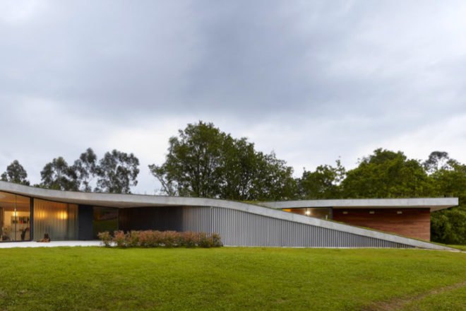 CAEaCLAVELES, hotel, green roof, eco travel, spain, Longo Roldan Arquitectos