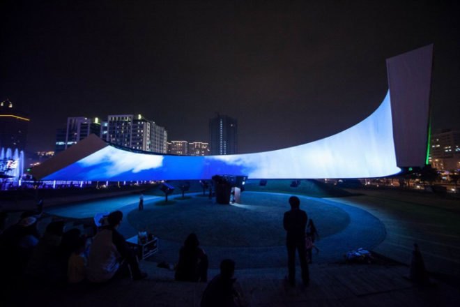 Ring Celestial Bliss, J.J. Pan & Partners, Taiwan Lantern Festival, Chinese New Year Festivals, bamboo structures, locally sourced materials, recycled steel, recycled materials, bamboo, Taiwan, floating building, LED lights