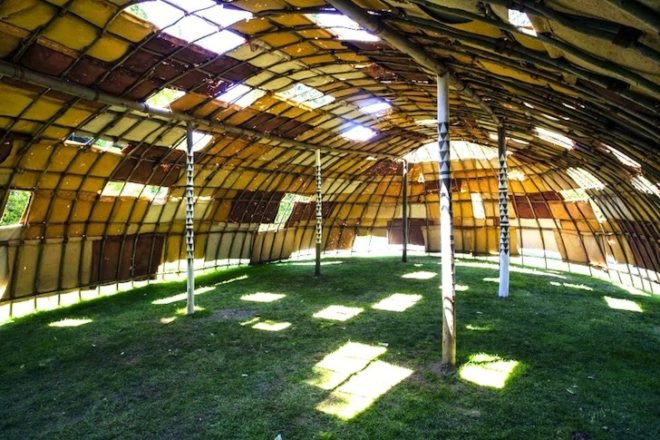 green building, natural materials, sustainable materials, clay paint, african colors, Portuguese summer cabana, natural materials, green design, sustainable design, eco-design, TerraPalha, thermal massing, jute panels for architecture,