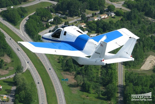 Terrafugia, Terrafugia Transition, Terrafugia Unfold Planes, Transition Unfold Planes, Flying Car Unveiled, Flying car at Wisconsin Air Show, Air Car, Flying Car, Terrafugia Flying car, Terrafugia flying vehicle, Transition flying car, Transition flying vehicle, Transition plane to car, car to plane, flying vehicle, flying car technology