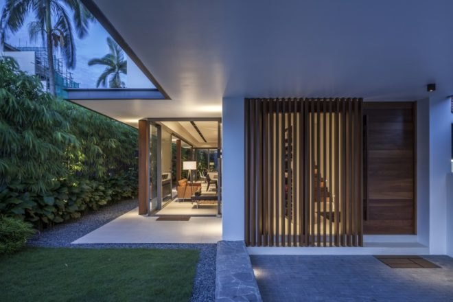 green design, eco design, sustainable design, Sunny SIde House, Wallflower Architecture and Design, oblong House, sunken house, louver house