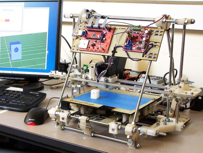reprap, 3d printer, desktop 3d printer, 3d printed toys, 3d printed objects, green design, sustainable design, green technology, 3d printer, 3d printing, Michigan Technological University
