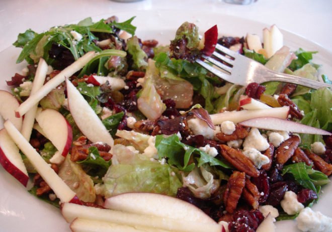 Apple Walnut and Cheese Salad, apple, apples, apple pie, apple crumble, apple salad, walnuts, feta, canning, apple preserves, spiced apples, cinnamon, apple tart, apple pie, apple crumble, tarte tatin, caramel, caramel apples, caramel apple bites, mini apples, halloween, thanksgiving, autumn, fall