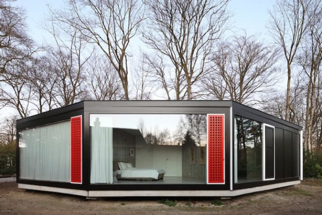 Architecten DVVT, glazed, donut, House BM, windows, natural light, Belgium, stilts, surrounded by trees, architecture, Daylighting,